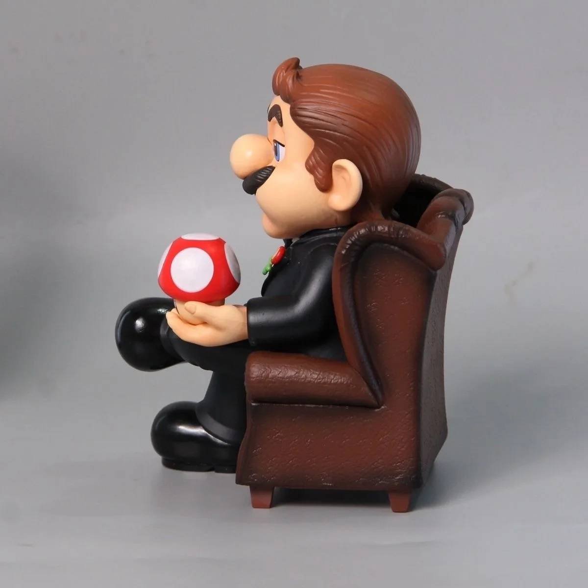 Super Mario "Il Padrino" - Esclusiva Statuina da Collezione