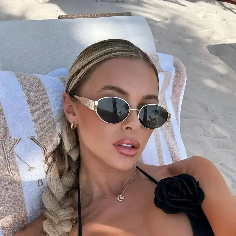 Nuovi occhiali da sole ovali nuovi di frontiera incrociati, stile caldo, lenti piccole, occhiali da sole rotondi in metallo alla moda per uomini e donne