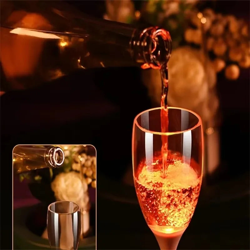 Bicchieri da vino e champagne con luci a LED, set da 6 bomboniere per adulti, bicchieri da champagne in plastica colorata che si illuminano